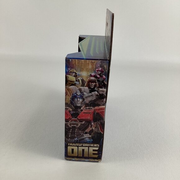 Transformers One Launch Race Crash Convert Optimus Prime Orion Pax Megatron D-16 - Picture 3 of 6